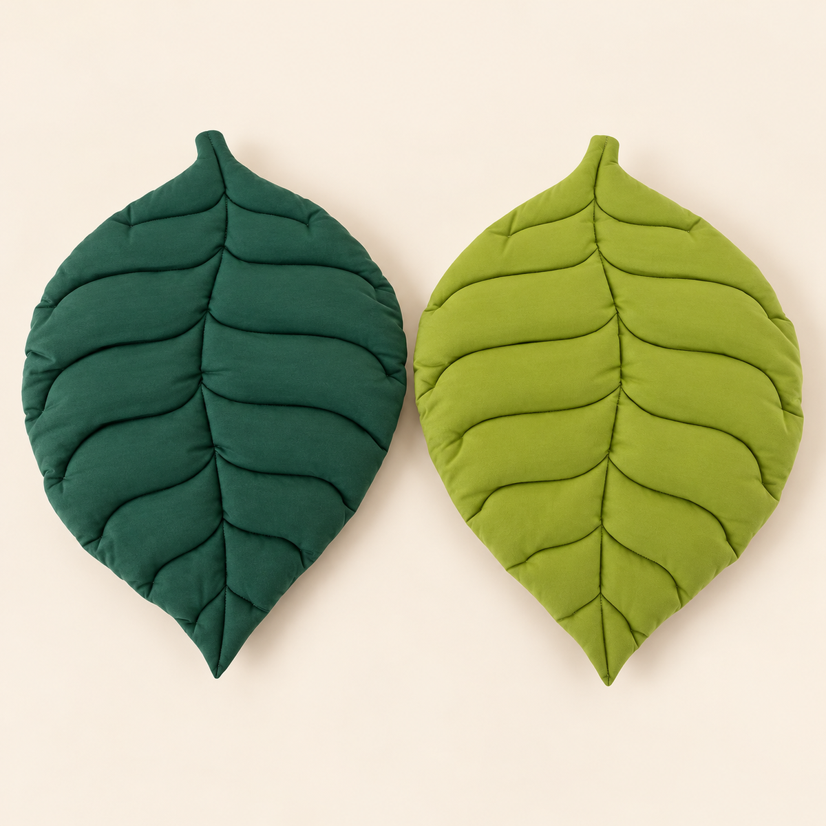 Reversible Leaf-Shaped Cat Bed Mat – Soft Pet Sleeping Mat - TillyPaw